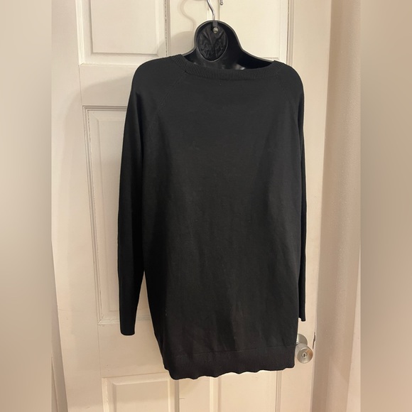 Liz Claiborne Black "Fleur-de-lis" like Bejeweled Soft Sweater sz XL - Picture 3 of 7